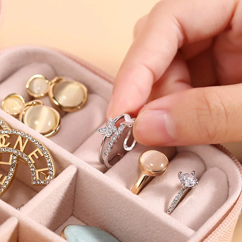 Kotak Perhiasan Bunga Alfabet  - Bar Cart Gold ulasan dan harga